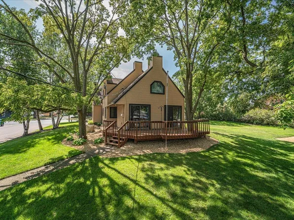 1009 2nd St E, Hastings, MN 55033