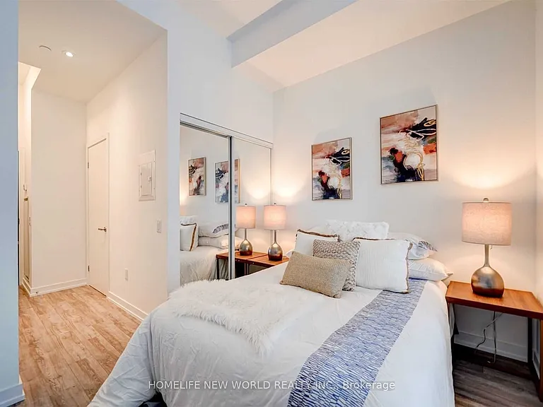 77 Shuter St #909 — Photo 17