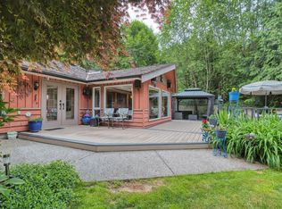 6241 Sechelt Inlet Rd, Sechelt, BC V7Z0L3