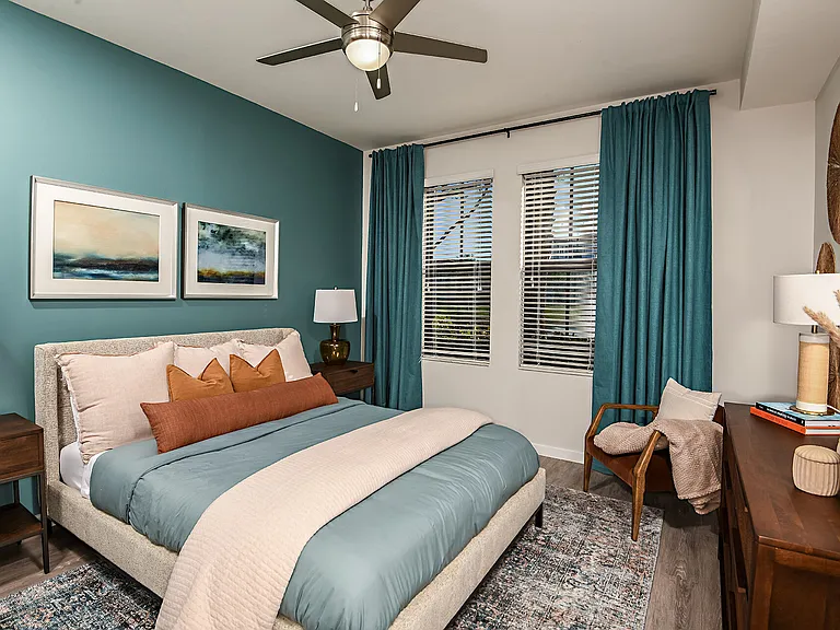 Lago Apartments — Photo 41