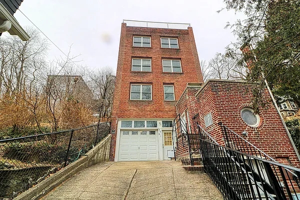 Rented by OOAKB&F INC | media 17