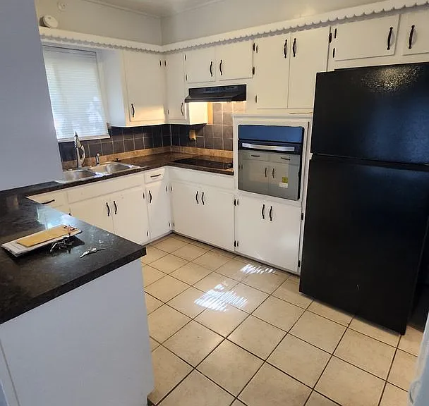 5519 NW Eisenhower Dr — Photo 6