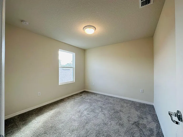 5269 Royal Point Ave — Photo 13