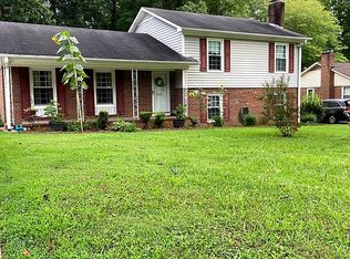 2005 Three Meadows Rd, Greensboro, NC 27455