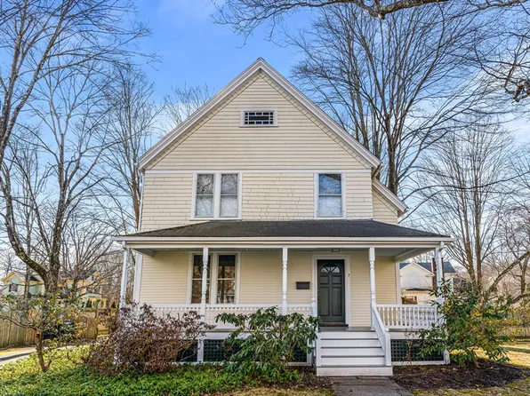 7 Water St, Natick, MA 01760