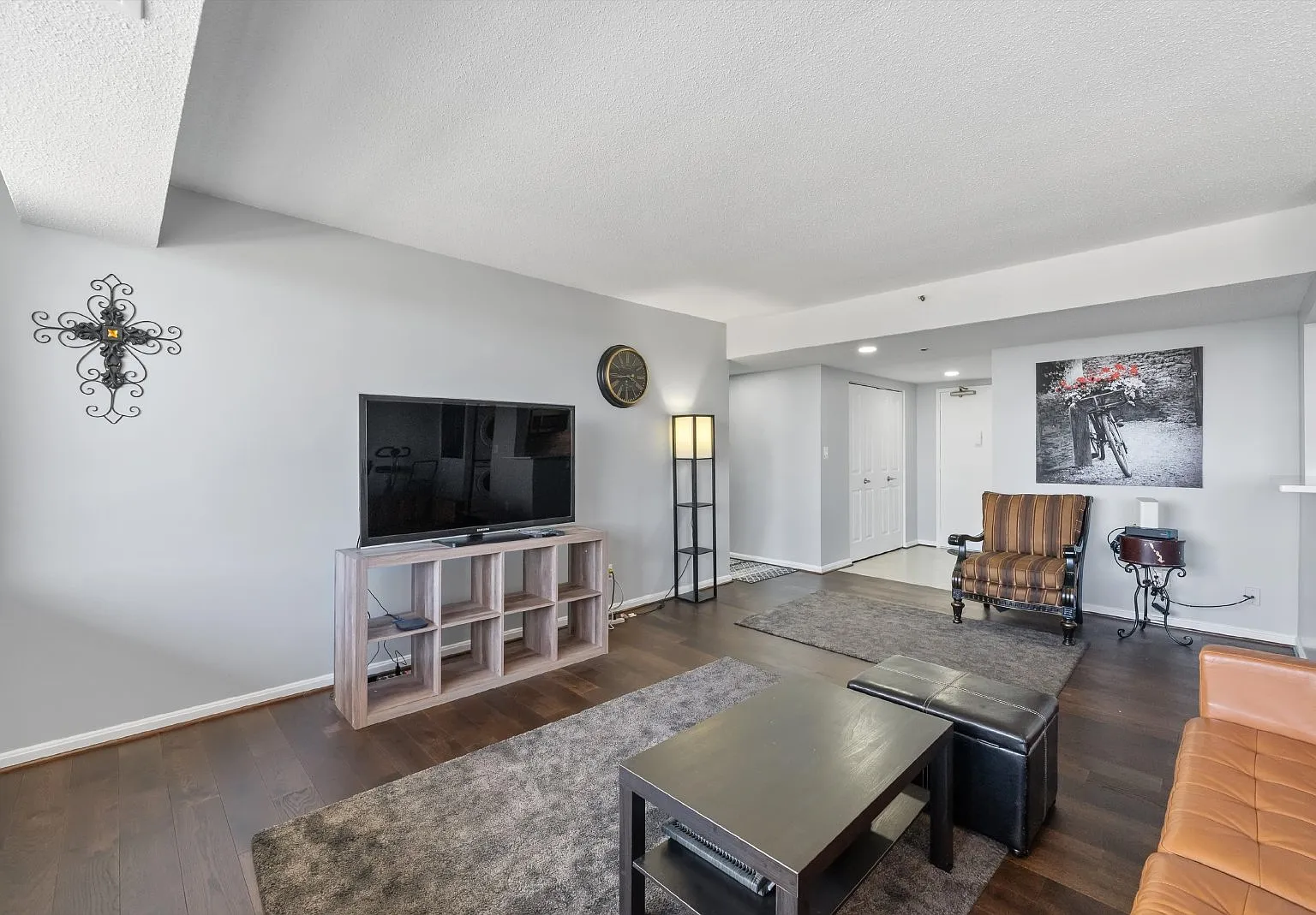 2 bed, 1.5 bath, 1194 sqft, $2,750 — Photo 4
