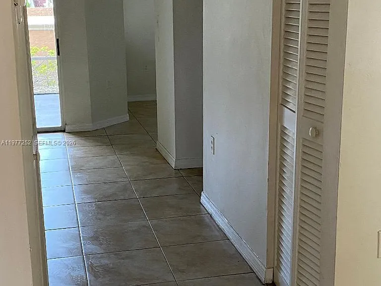 22104 Glenmoor Dr — Photo 12
