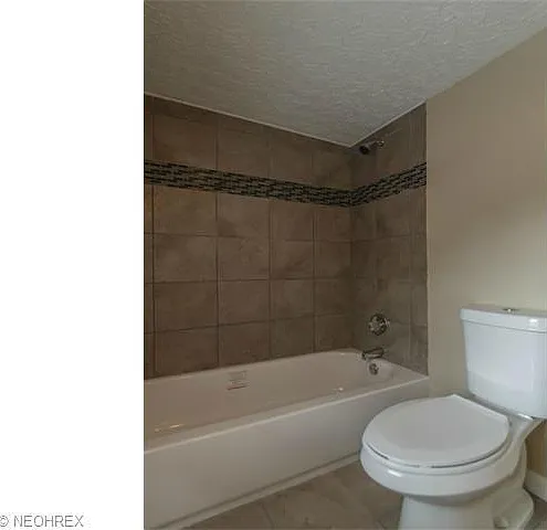 615 Parkside Dr — Photo 28