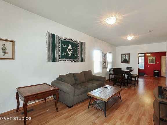 3rd image of 2840 W McLean Ave