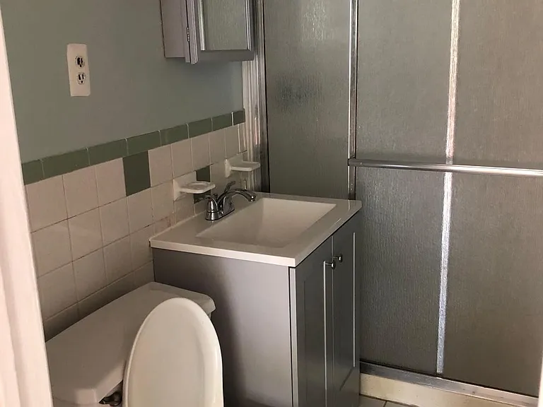 387 College Dr — Photo 4