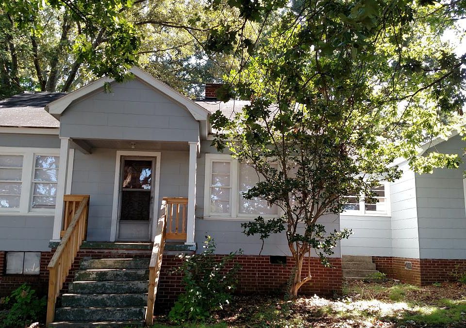 2nd image of 104 Newsome Rd