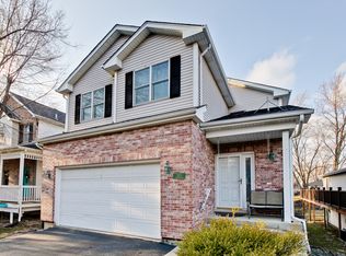 21348 W Starry Ln, Lake Zurich, IL 60047