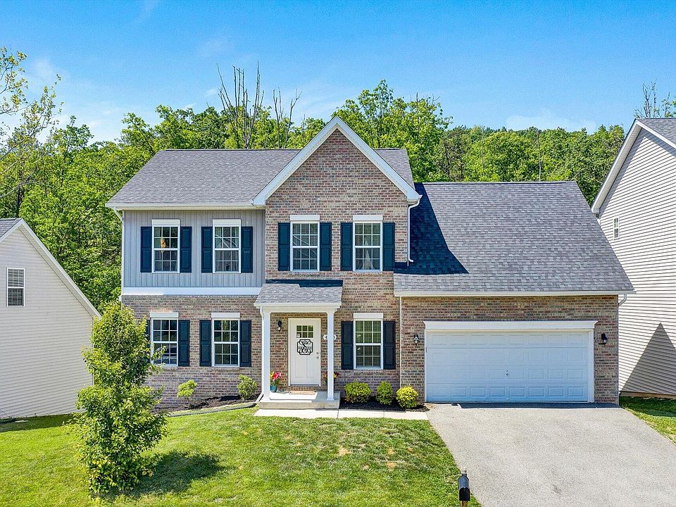 1st image of 4228 Faircrest Ln