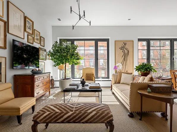 225 W 17th St #2A, New York, NY 10011