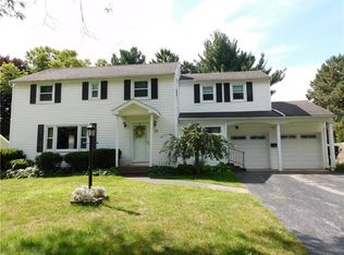 71 Ridgeview Dr, Rochester, NY 14617