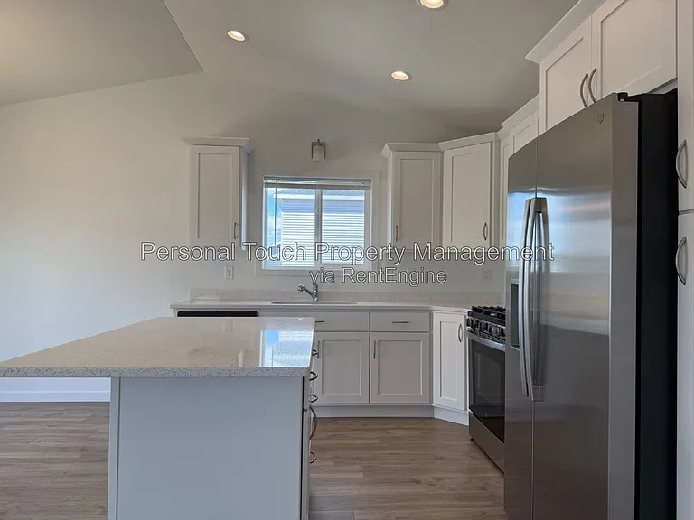 6767 32nd St S — Photo 15