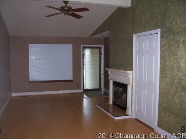 420 Clearwater Dr, Champaign, IL 61822