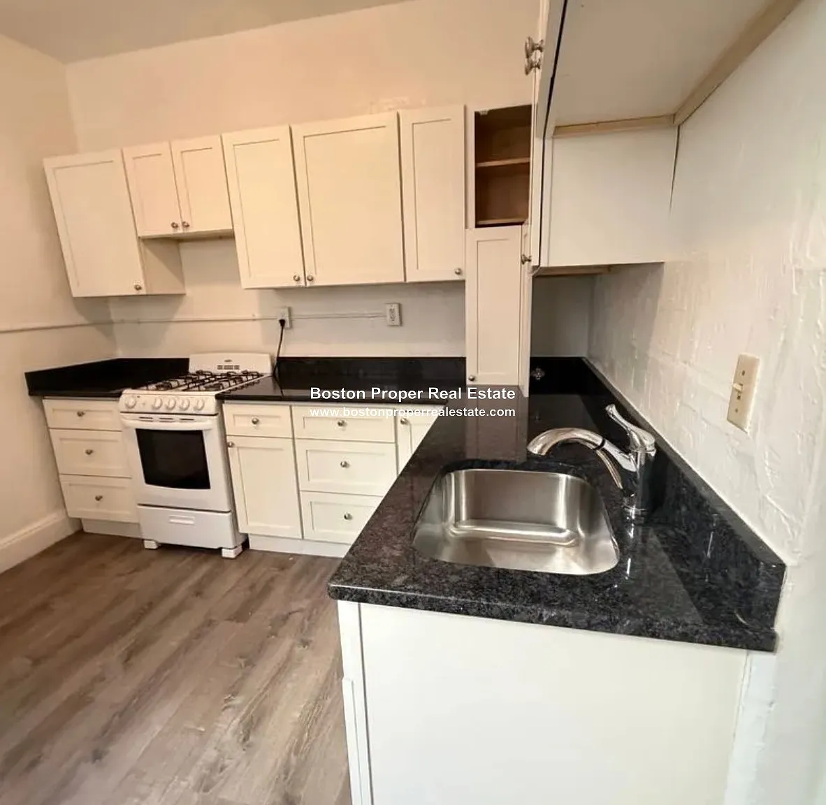 1 bed, 659 sqft, $2,200 — Photo 2