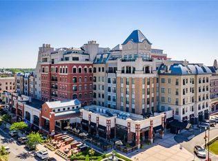 720 S Rangeline Rd UNIT 705, Carmel, IN 46032