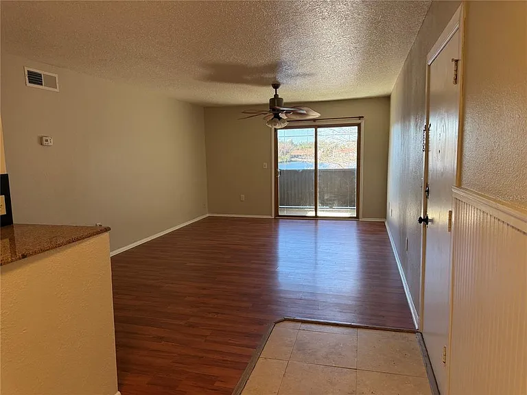 914 Lake Destiny Rd #F — Photo 13