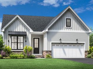 19 Fairway Ln, Lynnfield, MA 01940