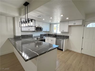 5933 Vegas Dr, Las Vegas, NV, 89108