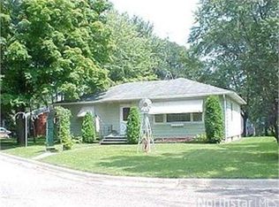 609 Francis St, Faribault, MN 55021