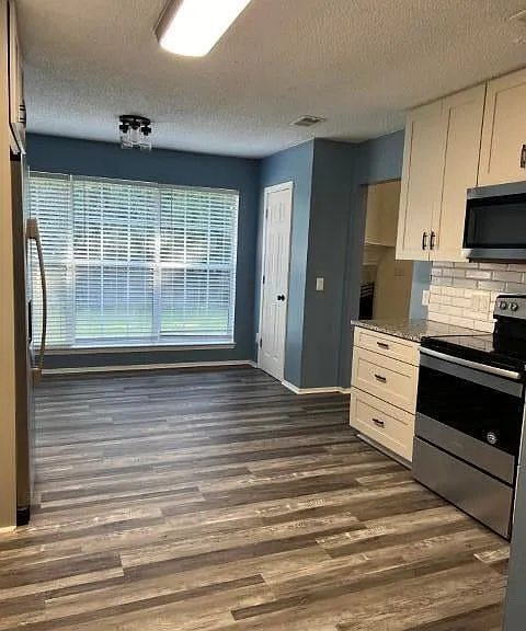 5 Neptune Dr — Photo 18