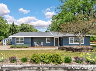 1731 Waverly Ave, Grand Haven, MI 49417