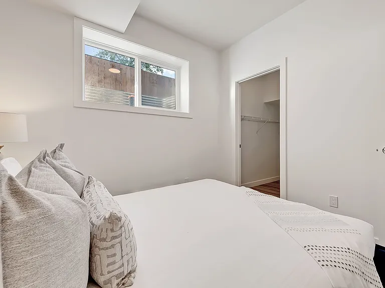 4404 20th St SW — Photo 9