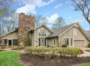 827 Hoyden Ct, Sugar Grove, IL 60554