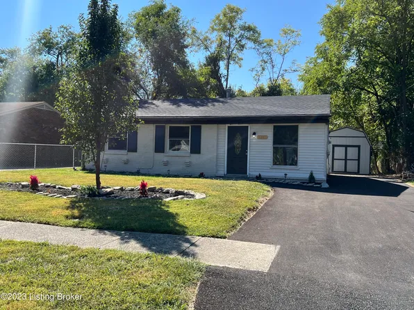 4602 Balaton Dr, Louisville, KY 40219