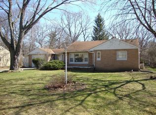 1420 N 124th St, Wauwatosa, WI