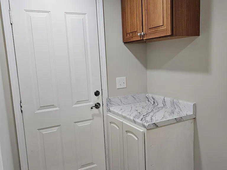 1110 Bryant St SW — Photo 17