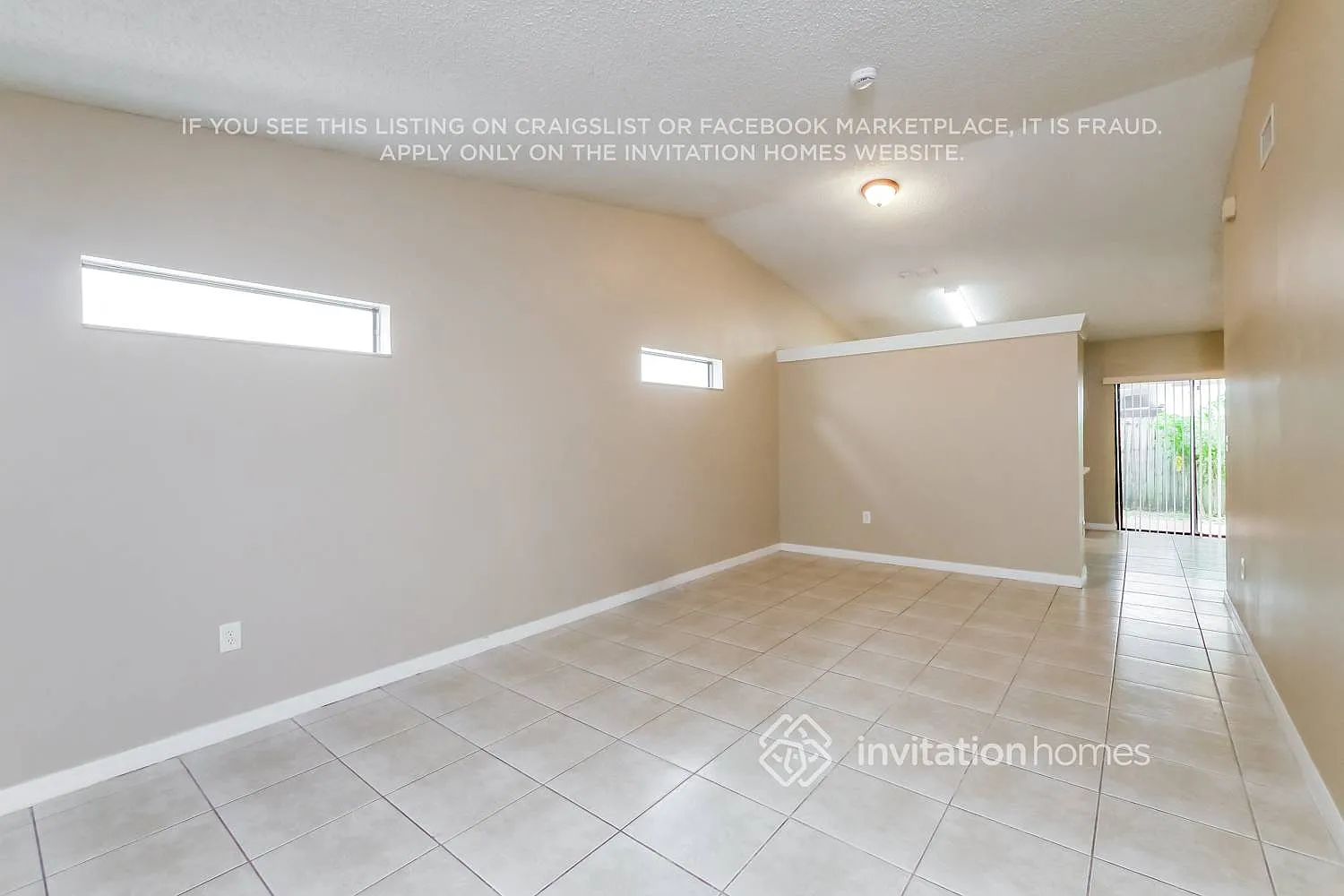 10215 NW 126th St Hialeah, FL 33018 — Photo 3