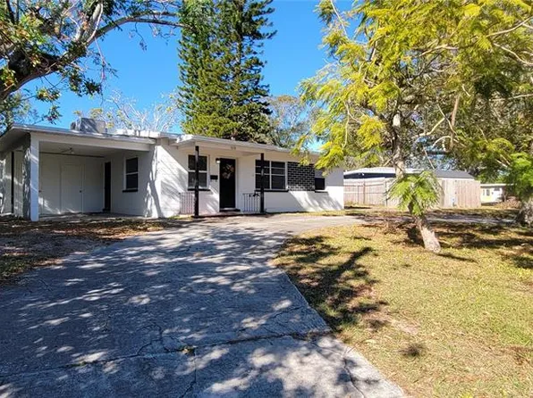 3600 63rd Way N, Saint Petersburg, FL 33710