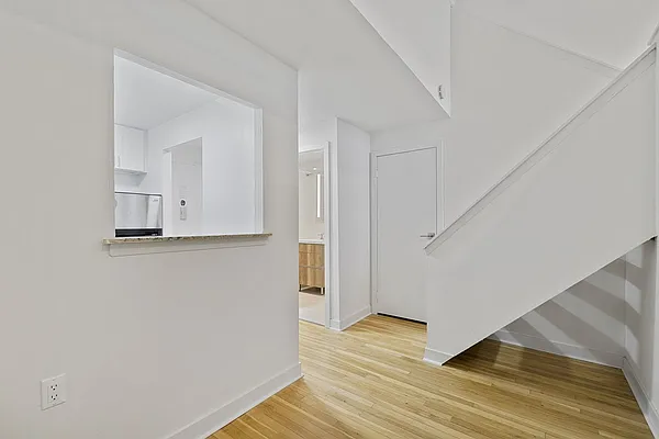 Rented by MNS | media 14