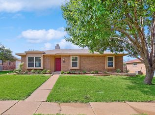 1734 Clydesdale Dr, Lewisville, TX 75067