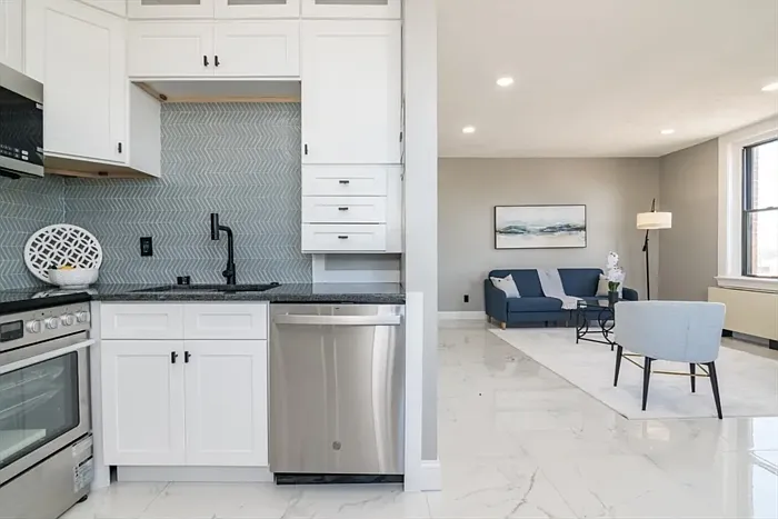 140 Chestnut St #140 — Photo 11