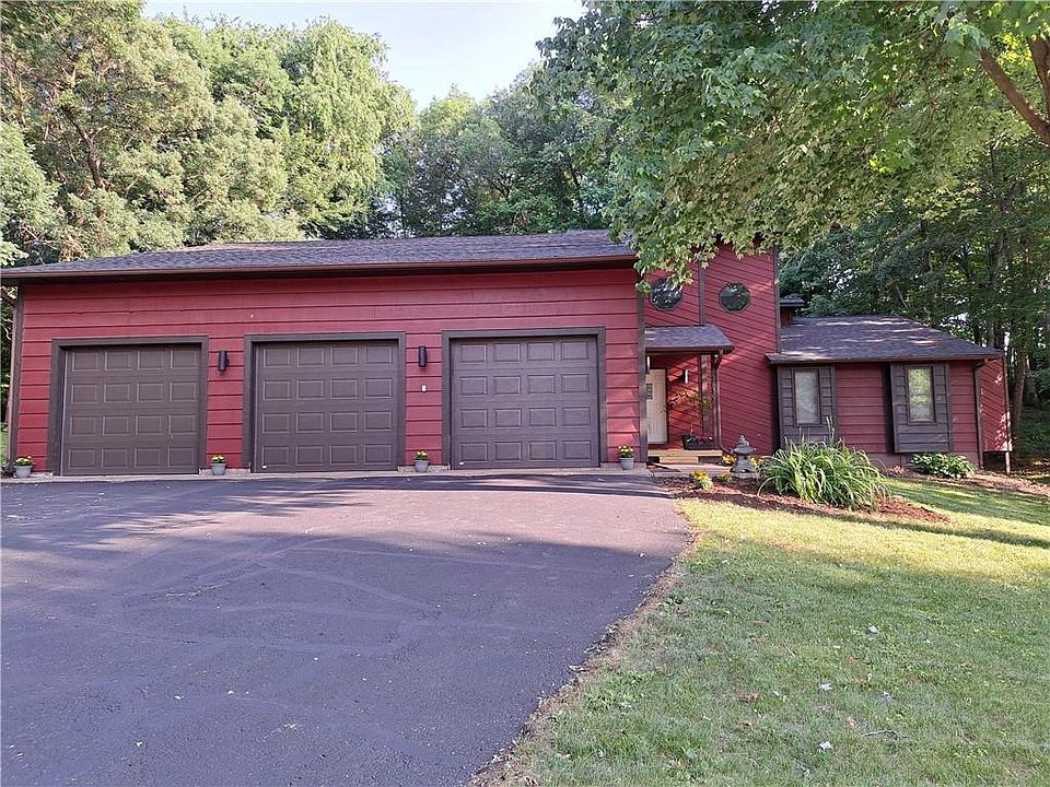 3819 Forest Heights Drive, Eau Claire, WI 54701 Zillow
