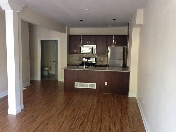 2nd image of 264 Union St APT 2