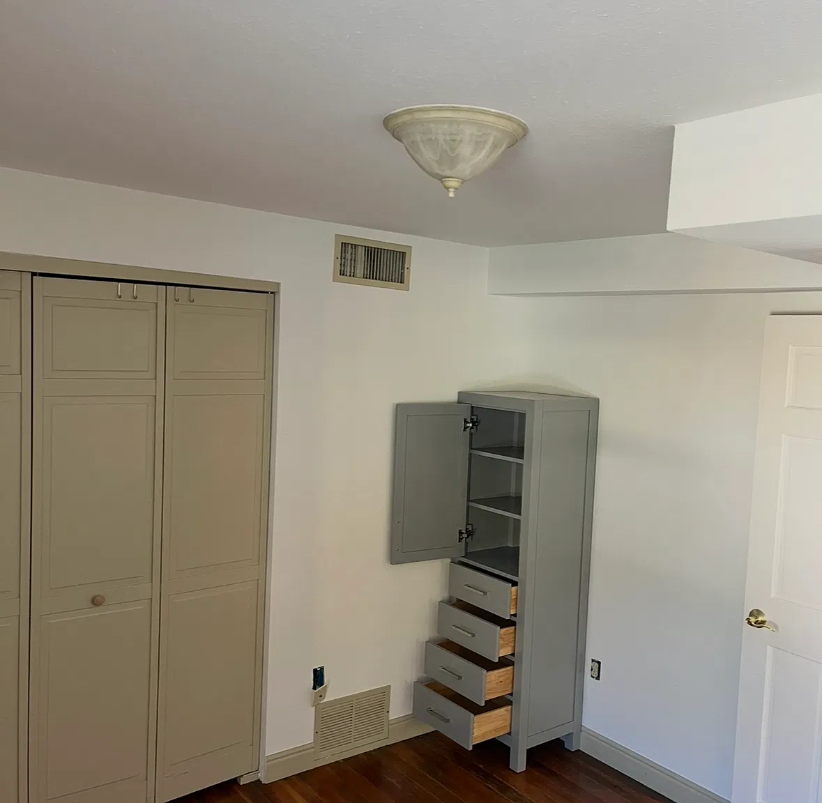 2 bed, $2,200 — Photo 3