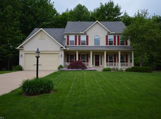 9104 Millstream Cir, Olmsted Falls, OH