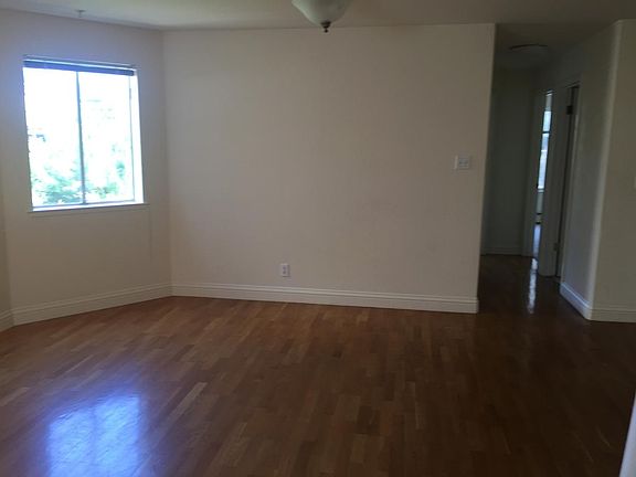 5th image of 379 Church St APT 202
