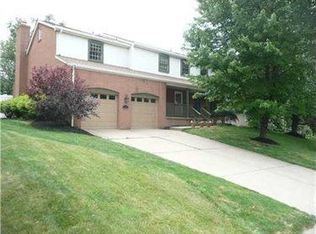 502 Arthur Dr, Coraopolis, PA