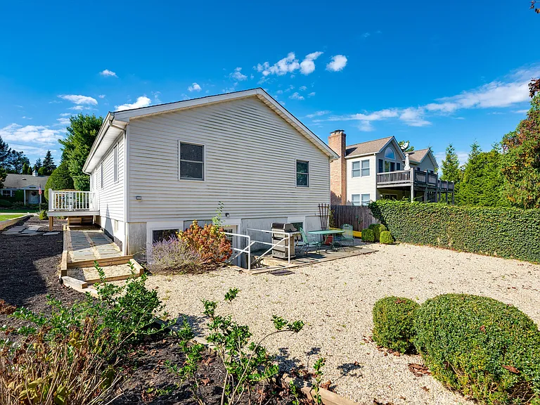 12 Sunset Dr — Photo 22