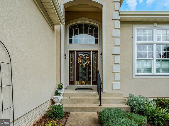 3rd image of 15218 Brier Creek Dr