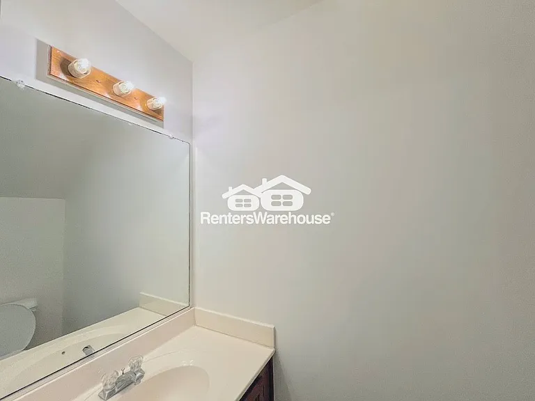 5623 Rivermill Cir — Photo 15