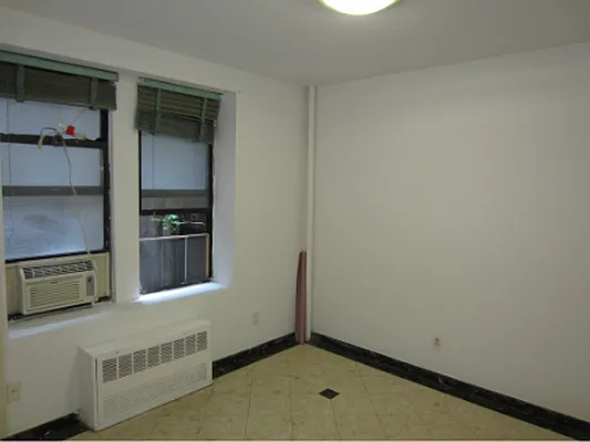 Rented by Gallery Real Estate Group, LLC | media 37