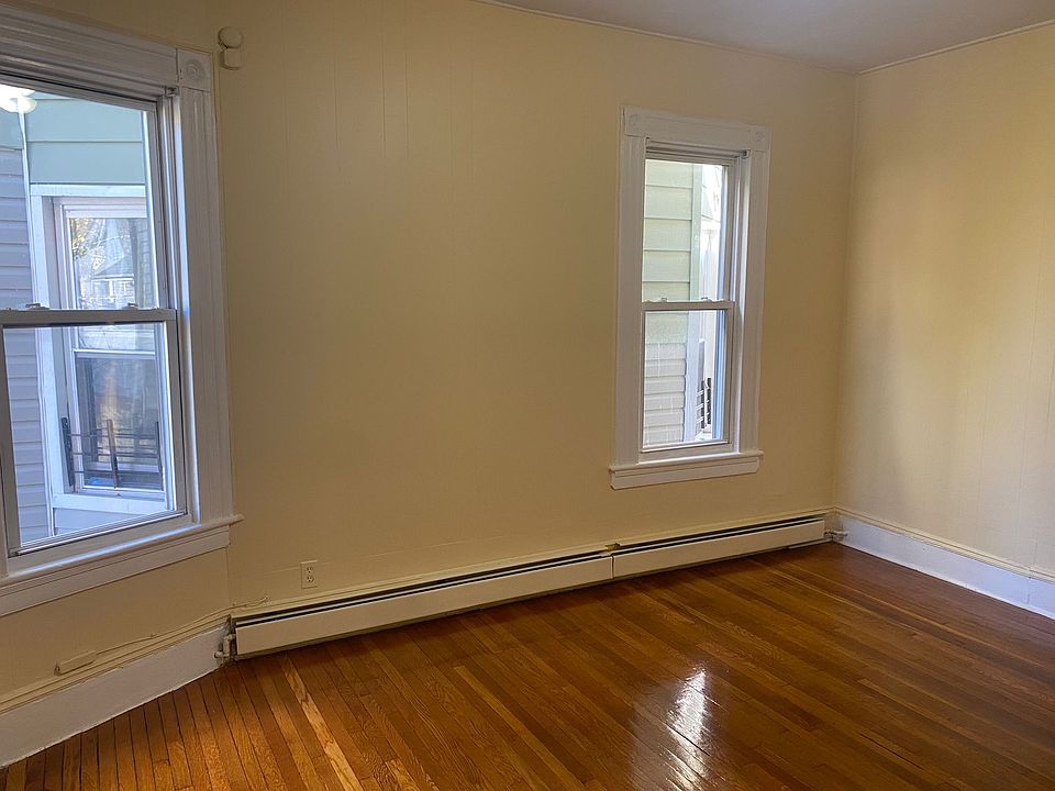 1st image of 436 Van Houten St